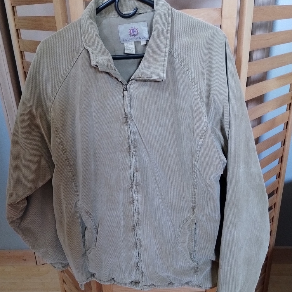 The Territory Ahead Men's Corduroy zip up Jacket....Size Large